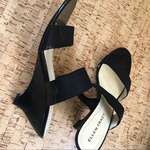 Ellen Tracy sandals
